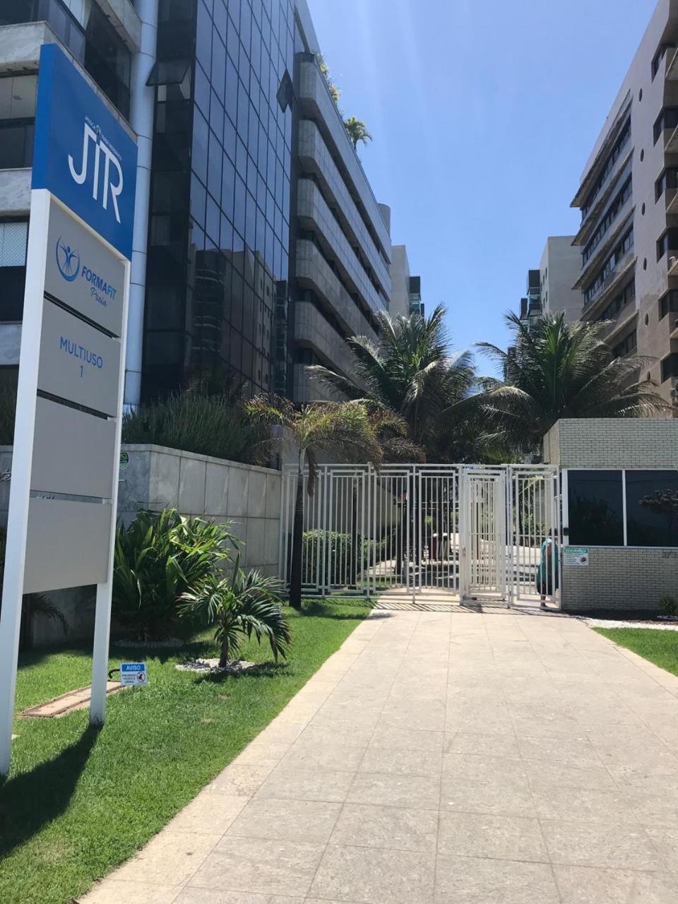 Apartamento Beira-mar Aconchego - Piscina, Ar Condicionado, Garagem, Churrasqueira, Otima Localizacao Maceió